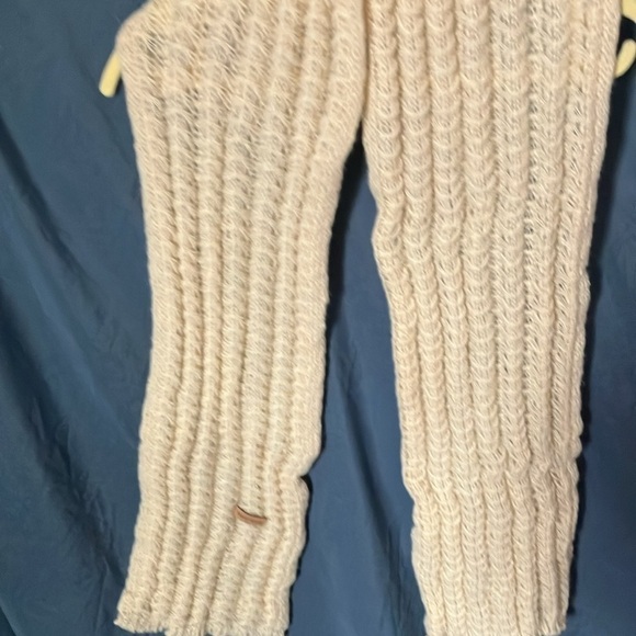 Unbranded: Cream Hand made knit scarf - Picture 15 of 16